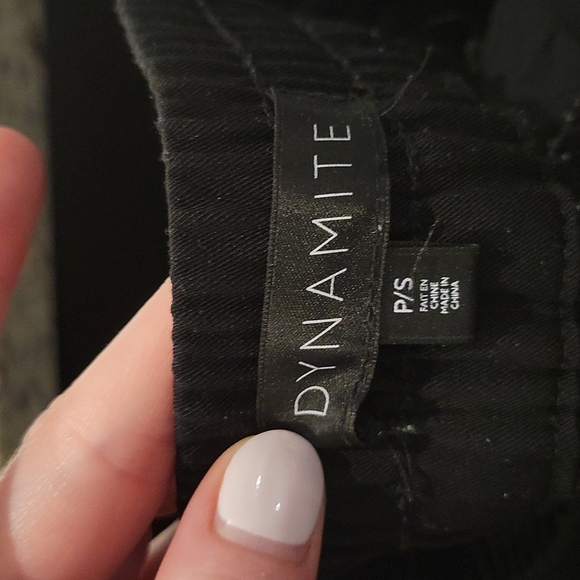 Black joggers with pockets - Picture 3 of 3